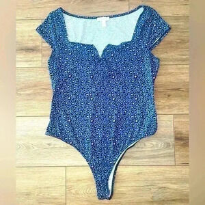 Abound Sweetheart Neck Bodysuit
